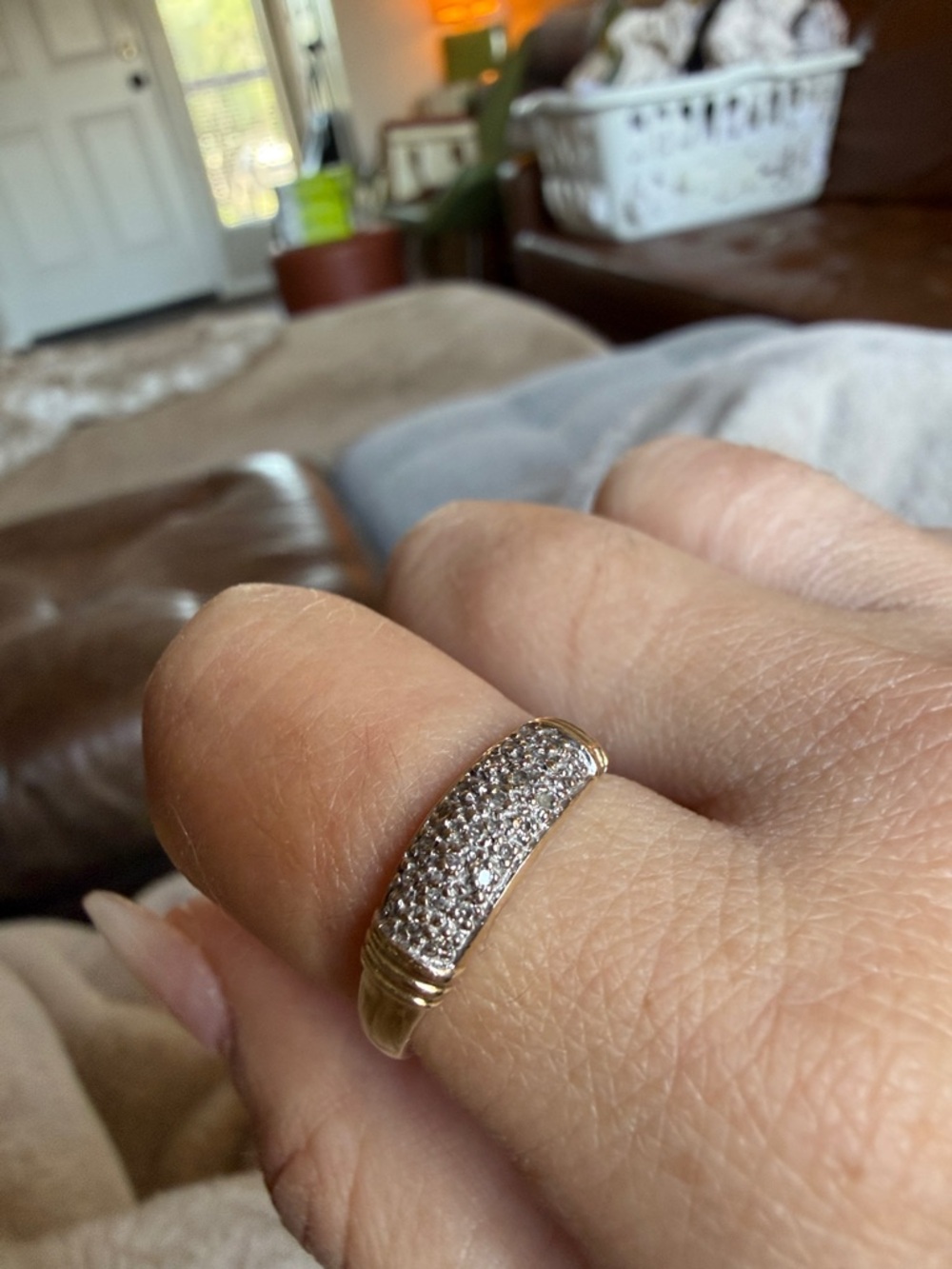 Two tone vintage pave diamond band - size 8